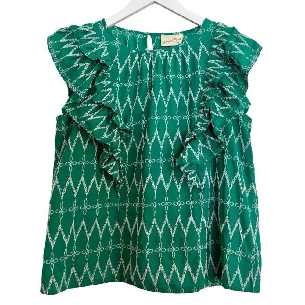 Universal Thread green eyelet embroidered ruffle sleeve top M